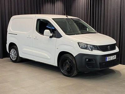 Vit Begagnad 2020 Peugeot Partner Minibuss | 139 000 kr (Bra pris)