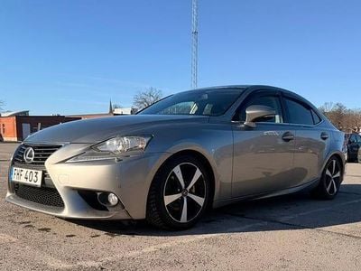 Begagnad Lexus IS250 214 HK (157 kW) 2014