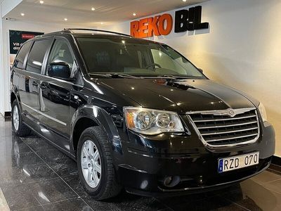 begagnad Chrysler Grand Voyager Town & Country V6 7-sits DVD STOW N GO LÅGMIL 2009, Halvkombi