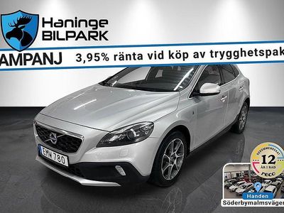 Silver Begagnad 2015 Volvo V40 CC Ocean Race Kombi | 149 995 kr (Marknadspris)