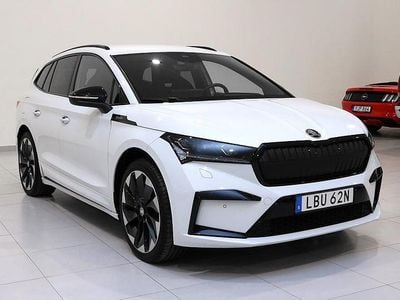 Vit Begagnad 2022 Skoda Enyaq iV SportLine SUV | 399 900 kr (Marknadspris)