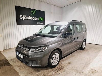 Grå Begagnad 2022 VW Caddy Life Minibuss | 349 900 kr (Dyr)