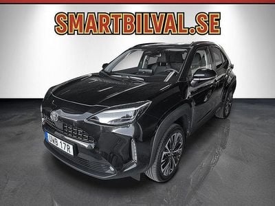 Svart Begagnad 2025 Toyota Yaris Cross SUV | 369 900 kr (Dyr)