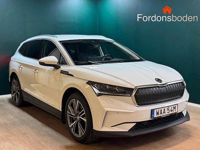 Vit Begagnad 2022 Skoda Enyaq iV SUV | 334 900 kr (Marknadspris)