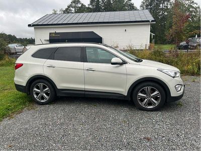 Hyundai Grand Santa Fe