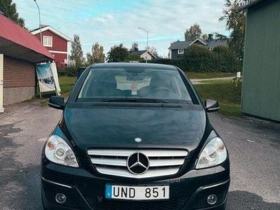 Mercedes B180