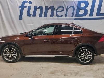 begagnad Volvo S60 CC D3 Summum P-värmare