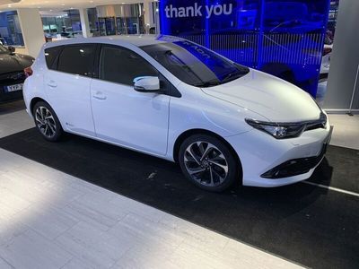 begagnad Toyota Auris 1.2 Turbo Multidrive 116hp AUT