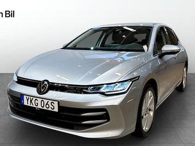 Begagnad VW Golf VIII Edition 150 HK (110 kW) 2025 Silver Halvkombi