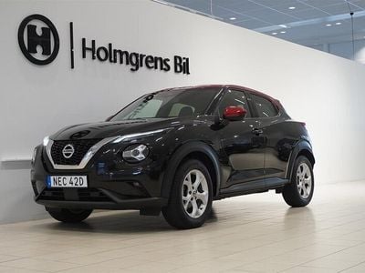 Begagnad Nissan Juke N-Connecta 117 HK (86 kW) 2021 Black & sunset red roof SUV
