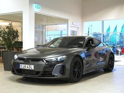Grå Begagnad 2021 Audi e-tron GT quattro Sedan | 549 800 kr