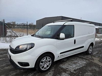 Begagnad Fiat Doblò 120 HK (88 kW) 2019 Vit Minibuss