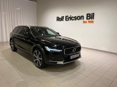 Svart Begagnad 2023 Volvo V90 CC Plus Kombi | 449 500 kr (Dyr)