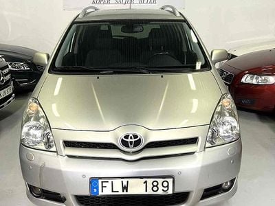 Begagnad Toyota Corolla Verso 129 HK (94 kW) 2007 Silver Minibuss