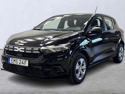 Svart Begagnad 2022 Dacia Sandero Essentiel Halvkombi | 139 900 kr (Lite dyr)