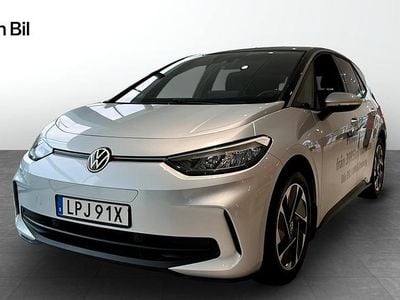Silver Ny 2025 VW ID.3 Pure Halvkombi | 349 500 kr (Marknadspris)