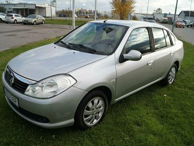 begagnad Renault Symbol 1.4 98 hk Nybes ua / Ny kamrem / Drag