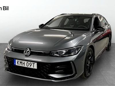 Mörkgrå Begagnad 2025 VW Passat R-line Kombi | 499 900 kr (Lite dyr)