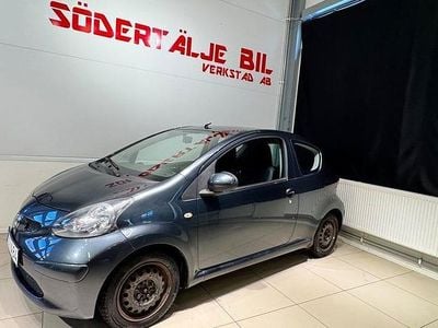 Mörkgrå Begagnad 2008 Toyota Aygo Halvkombi | 29 900 kr (Marknadspris)