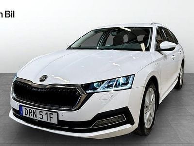 Begagnad Skoda Octavia Style 150 HK (110 kW) 2024 Candy white Kombi