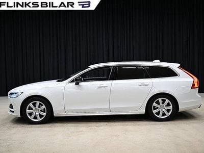 Vit Begagnad 2020 Volvo V90 Momentum Kombi | 258 750 kr (Bra pris)