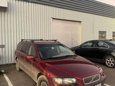 Röd Begagnad 2004 Volvo V70 Kombi | 12 500 kr (Superpris)