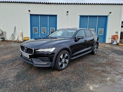 begagnad Volvo V60 CC D4 AWD Geartronic Momentum Euro 6