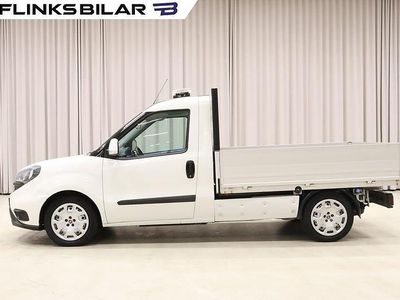 Vit Begagnad 2021 Fiat Doblò Minibuss | 168 750 kr (Lite dyr)