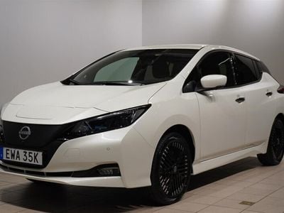 Vit Begagnad 2023 Nissan Leaf N-Connecta Halvkombi | 249 900 kr (Marknadspris)