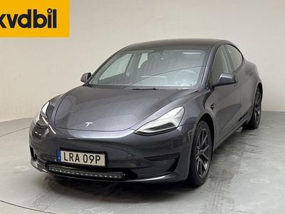 Begagnad Tesla Model 3 Standard Range 235 kW (320 HK) 2023 Grå Sedan
