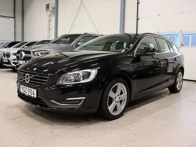 Svart Begagnad 2016 Volvo V60 Momentum Kombi | 179 800 kr (Marknadspris)