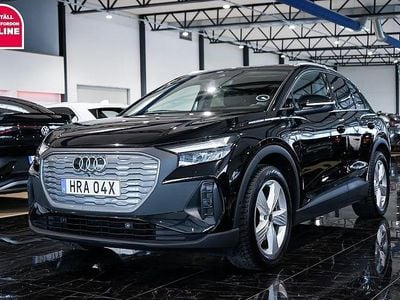Svart Begagnad 2022 Audi Q4 e-tron Proline SUV | 309 900 kr (Lite dyr)