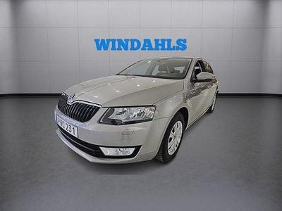Ljusbrun Begagnad 2014 Skoda Octavia Halvkombi | 119 000 kr (Marknadspris)