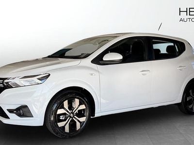 Vit (white) Ny 2025 Dacia Sandero Expression Halvkombi | 219 900 kr (Marknadspris)