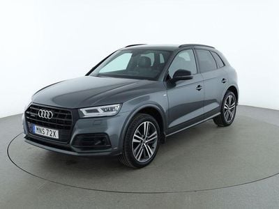 Grå Begagnad 2019 Audi Q5 Sport SUV | 295 000 kr (Lite dyr)