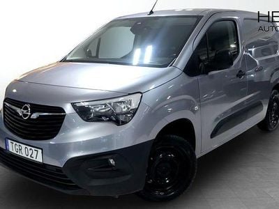 Begagnad Opel Combo 131 HK (96 kW) 2023 Grå Van