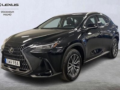Svart Begagnad 2025 Lexus NX350h Business Edition SUV | 509 000 kr (Marknadspris)
