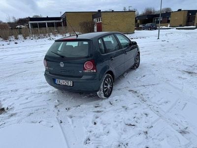 Begagnad VW Polo 75 HK (55 kW) 2006 Halvkombi