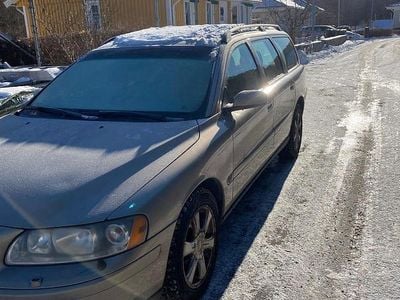 Begagnad Volvo V70 170 HK (125 kW) 2005 Ljusbrun Kombi