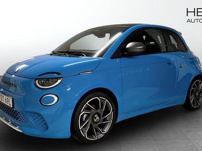 Blå Begagnad 2023 Abarth 500 Sedan | 279 900 kr