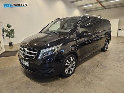 Svart (svart metallic) Begagnad 2016 Mercedes V250 Avantgarde Minibuss | 579 900 kr