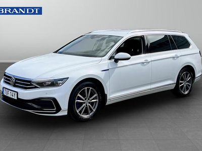 Vit Begagnad 2023 VW Passat GTE Kombi | 319 900 kr (Marknadspris)
