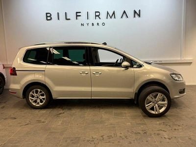 Begagnad VW Sharan 150 HK (110 kW) 2015 Silver Minibuss