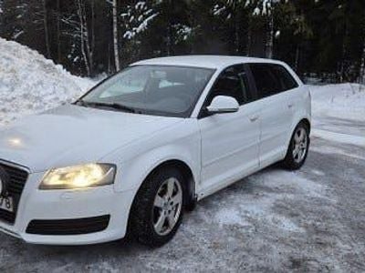 Begagnad 2010 Audi A3 Sportback Attraction Halvkombi | 48 000 kr (Marknadspris)