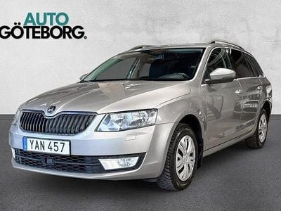 Cappuccino beige metallic Begagnad 2016 Skoda Octavia Kombi | 129 900 kr (Lite dyr)