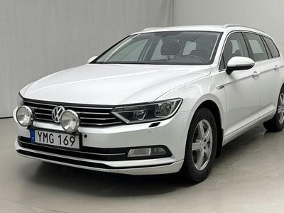 Vit Begagnad 2017 VW Passat | 142 800 kr (Bra pris)