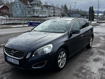 begagnad Volvo V60 D3 Geartronic Momentum Euro 5