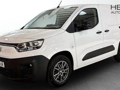 Vit Begagnad 2023 Fiat Doblò Minibuss | 262 375 kr (Bra pris)