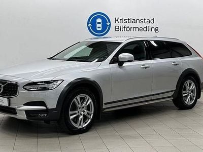 Silver Begagnad 2019 Volvo V90 CC Momentum Kombi | 304 900 kr (Marknadspris)