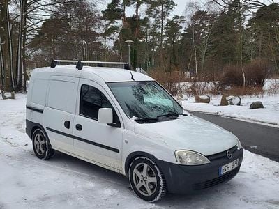 Begagnad Opel Combo 75 HK (55 kW) 2007 Minibuss